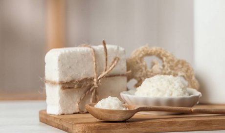 Fabrication de savon naturel dans notre atelier - Tarare - Les Ateliers du Coquelicot